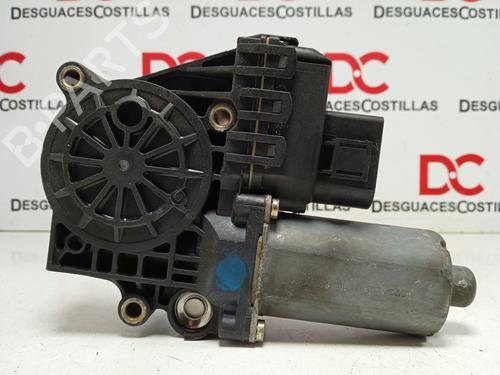 Motor elevalunas trasero derecho Motor elevalunas trasero derecho 39074984 39074984