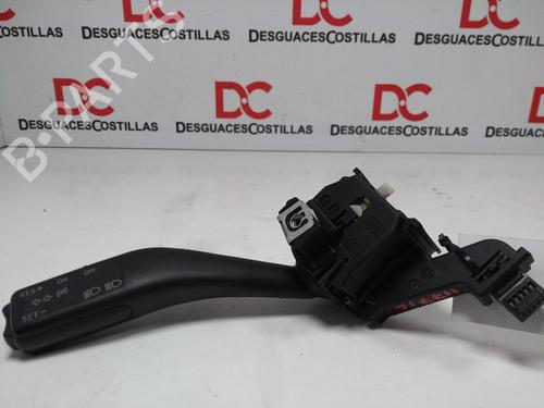 Used Steering column stalk VW TOURAN (1T1, 1T2) [2003-2011]  28316876