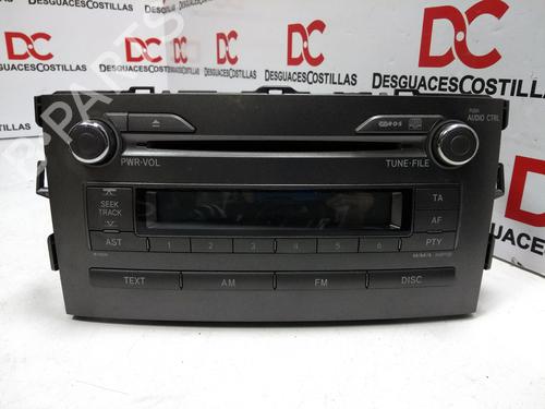 Used Radio TOYOTA AURIS (_E15_) [2006-2012]  17400312
