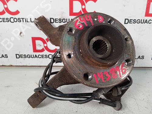 Used Right front steering knuckle Right front steering knuckle NISSAN MICRA III (K12) [2002-2011] 33747721 33747721