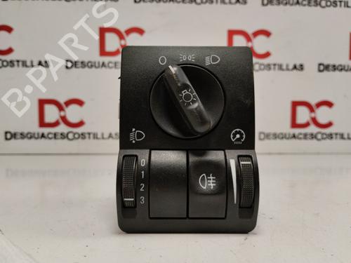 Used Headlight switch OPEL CORSA C (X01) 1.3 CDTI (F08, F68) (70 hp) 31026921
