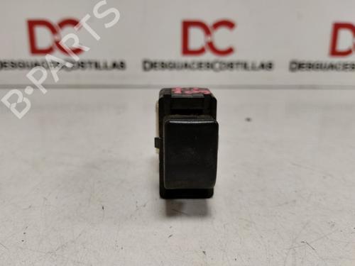 left-rear-window-switch-nissan-primera-p11-1996-1997-1998-1999-2000-2001-2002-32086224 main image
