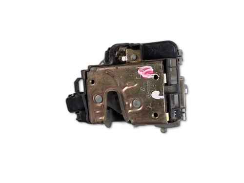 Højre bagtil lås SEAT IBIZA II (6K1) 1.6 i (101 hp) 32660380