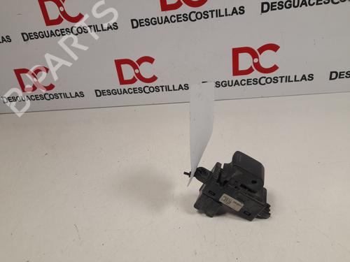 Used Left rear window switch NISSAN QASHQAI I (J10, NJ10) 2.0 dCi (150 hp) 32085745