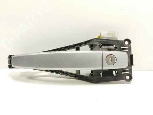 Used Front left exterior door handle OPEL ASTRA H (A04) [2004-2014]  25903618