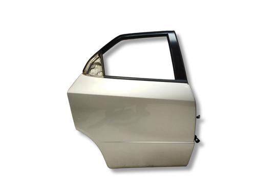 Porta trás direita Porta trás direita HONDA CIVIC VIII Hatchback (FN, FK) 2.2 CTDi (FK3) (140 hp) 36675213 36675213