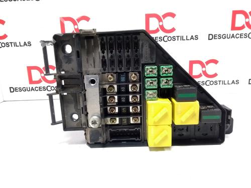 Used Fuse box LAND ROVER FREELANDER I (L314) 2.0 Td4 4x4 (112 hp) 17403193