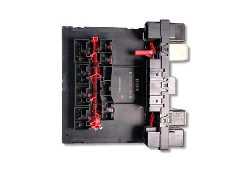 Used Fuse box Fuse box 37534555 37534555