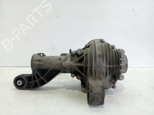 Used Front differential MERCEDES-BENZ R-CLASS (W251, V251) R 350 CDI 4-matic (251.022, 251.122) (224 hp) 31840321