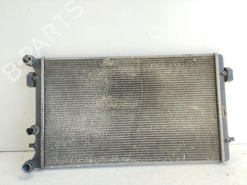 Used Water radiator SEAT LEON (1M1) 1.9 TDI (90 hp) 29052237