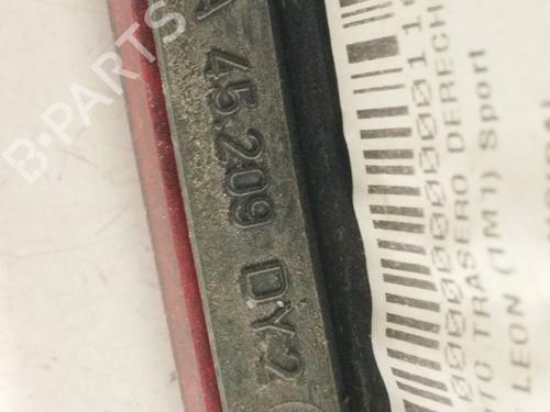 Right taillight SEAT LEON (1M1) 1.9 TDI | BP17400858C35 