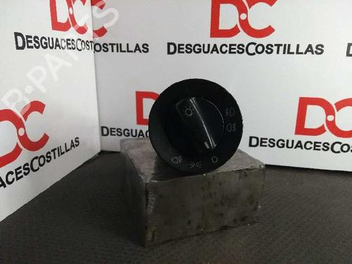 Used Headlight switch VW PASSAT B5.5 (3B3) 1.9 TDI (130 hp) 17395695