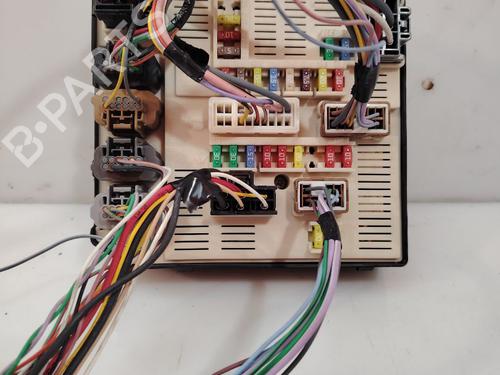 Used Fuse box Fuse box RENAULT MEGANE III Hatchback (BZ0/1_, B3_) 1.5 dCi (BZ1G, BZ1W, BZ0R) (95 hp) 34043629 34043629