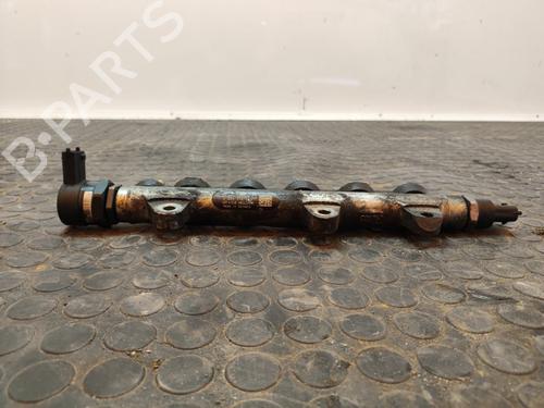 Used Injection rail RENAULT TRAFIC II Platform/Chassis (EL) 2.0 dCi 90 (EL0H, EL00, EL01, EL0M, EL0P, EL0S) (90 hp) 17500878