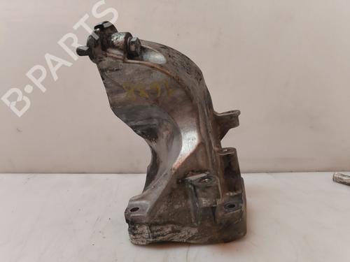engine-mount-mercedes-benz-e-class-w212-2009-2010-2011-2012-2013-2014-2015-2016-34139164 main image