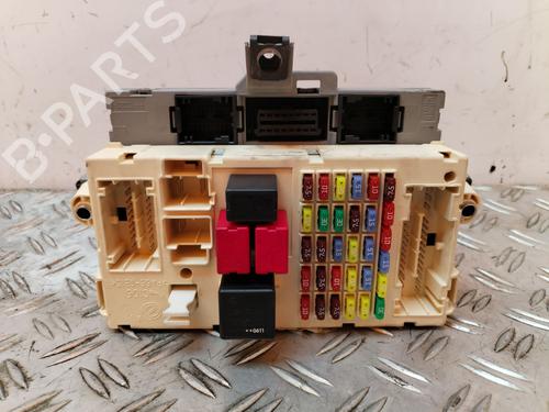 Used Fuse box ALFA ROMEO GT (937_) 1.9 JTD (937CXN1B) (150 hp) 25771947