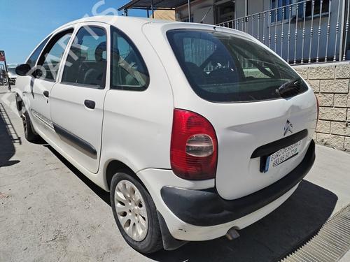 Fuse box CITROËN XSARA PICASSO (N68) 1.6 HDi | BP18294286E1