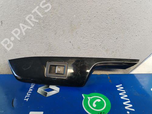 Used Right front window switch TOYOTA C-HR (_X1_) 1.8 Hybrid (ZYX10_, ZYX11_, ZYX10R, ZYX11R) (122 hp) 24802392