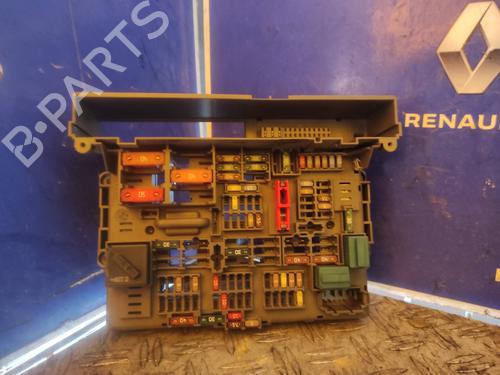 Used Fuse box BMW 1 (E81) 118 i (143 hp) 17507934