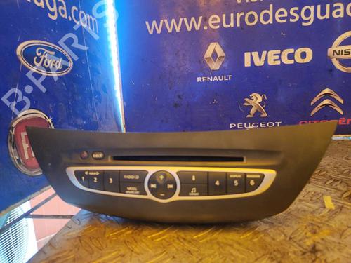 Used Radio Radio RENAULT LAGUNA III (BT0/1) [2007-2015] 17499823 17499823