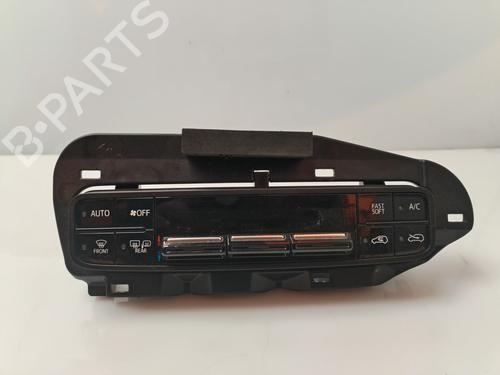 AC Styreenhet / Manøvreringsenhet TOYOTA AURIS (_E18_) 1.8 Hybrid (ZWE186_, ZWE186R) (136 hp) 30946675