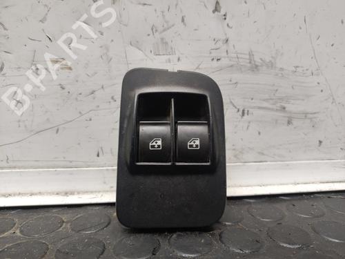 Used Left front window switch PEUGEOT BIPPER (AA_) [2008-2025]  17625206