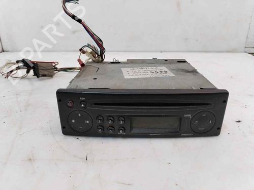 Bilradio RENAULT TRAFIC II Bus (JL) 1.9 dCI 80 (JL0B) (82 hp) 21384333