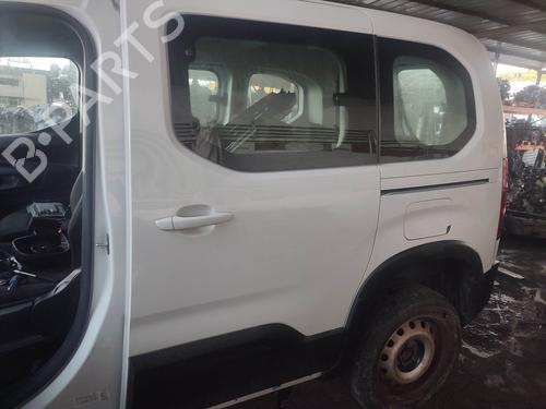 Used Left slide door PEUGEOT RIFTER [2018-2025]  30942933