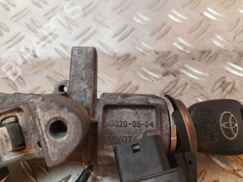 Ignition barrel TOYOTA AVENSIS Saloon (_T25_) 2.0 D-4D (CDT250_, CDT250R) | BP30943052M48