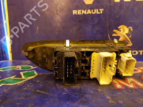 Left front window switch RENAULT LAGUNA II (BG0/1_) 1.9 dCi (BG08, BG0G) | BP17508396I27