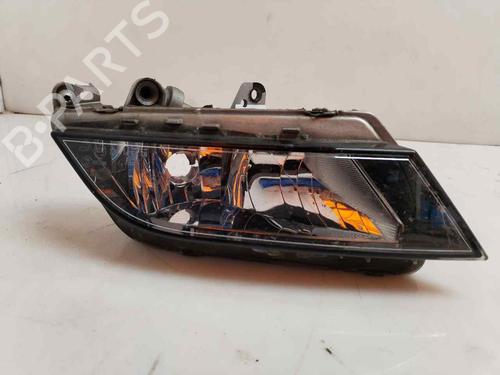 Used Left front fog light SEAT LEON ST (5F8) [2012-2020]  19630561