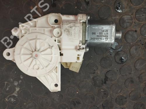 Right front window motor MERCEDES-BENZ C-CLASS (W204) C 220 CDI (204.002) | BP17501119E20