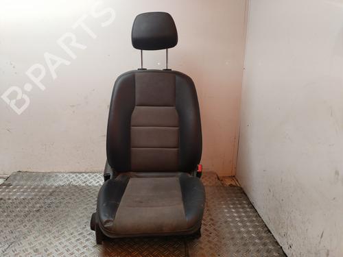 Used Right front seat MERCEDES-BENZ C-CLASS (W204) [2007-2015]  26334891