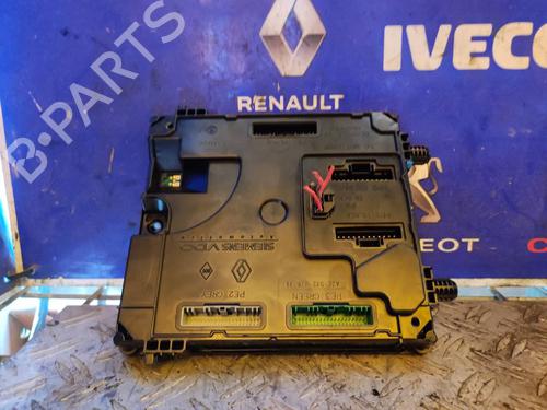 Used Fuse box RENAULT LAGUNA III (BT0/1) 2.0 dCi (BT07, BT0J, BT14, BT1A, BT1S) (131 hp) 17499797