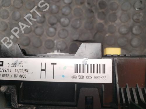Fuse box OPEL ASTRA H Estate (A04) 1.7 CDTI (L35) | BP17504028E1