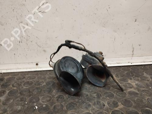 Used Horn Horn MERCEDES-BENZ CLK Convertible (A208) CLK 200 (208.435) (136 hp) 17502568 17502568