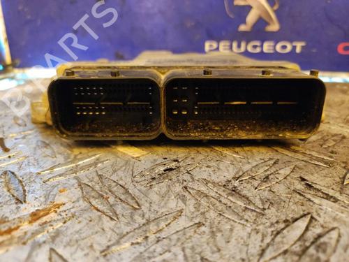 Engine control unit (ECU) HYUNDAI i30 (FD) | BP17499808M57