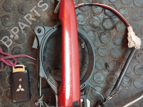Puxador exterior frente esquerdo MITSUBISHI LANCER VIII (CY_A, CZ_A) 2.0 DI-D (CY8A) (140 hp) 17501859