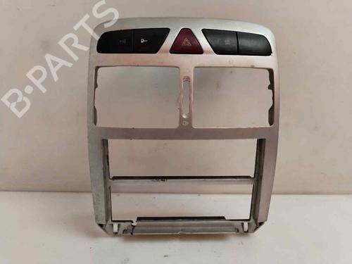 Used Warning switch PEUGEOT 307 Break (3E) 2.0 (136 hp) 20703457