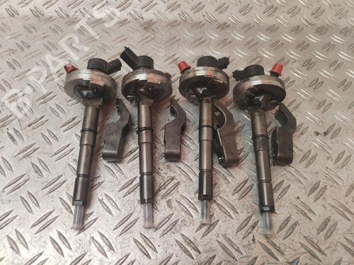 Used Injector NISSAN CABSTAR (F24M, F24W) 35.14 DCI, 45.14 DCI 2.5 (F24M) (136 hp) 30944195