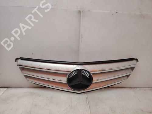 Rejilla Rejilla MERCEDES-BENZ C-CLASS (W204) C 320 CDI (204.022) (224 hp) 39210143 39210143