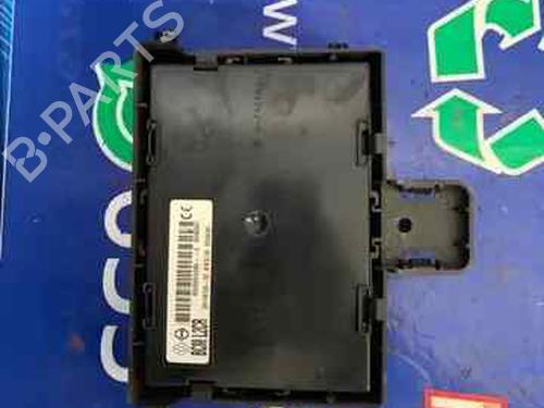 Used Fuse box RENAULT CLIO III (BR0/1, CR0/1) [2005-2014]  17506090