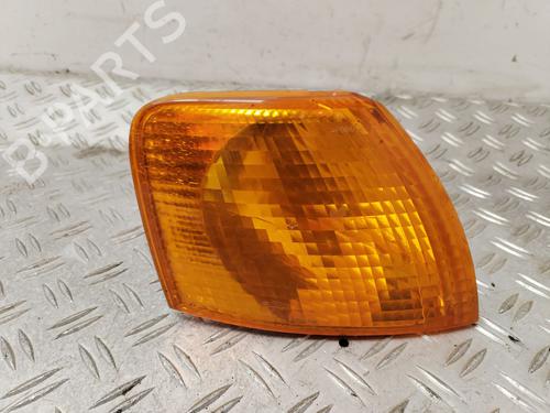Used Right front indicator VW PASSAT B5.5 (3B3) [2000-2005]  30944901
