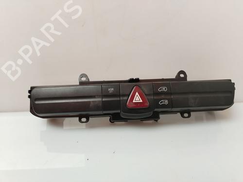 Used Warning switch MERCEDES-BENZ SPRINTER 3,5-t Van (B907, B910) [2018-2026]  31164821