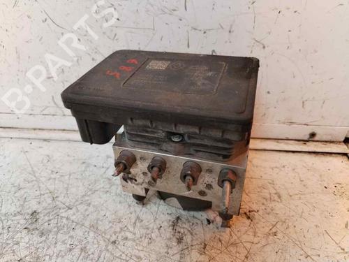 Used ABS pump RENAULT MEGANE IV Hatchback (B9A/M/N_) 1.2 TCe 130 (B9MR) (130 hp) 18029909