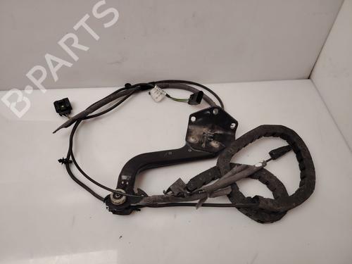 Used Hinge/Door check strap Hinge/Door check strap MERCEDES-BENZ SPRINTER 3,5-t Van (B907, B910) [2018-2026] 33620700 33620700