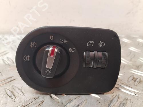 Used Headlight switch SEAT LEON (1P1) [2005-2013]  25033707