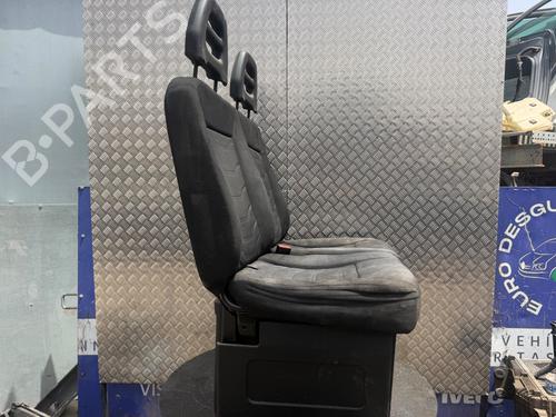 Right front seat IVECO DAILY VI Platform/Chassis | BP37631159C16 - Image 4