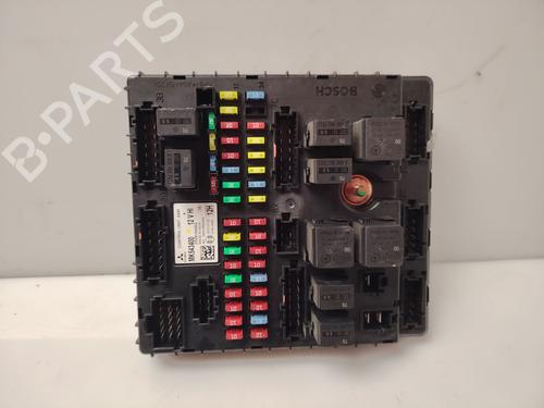Used Fuse box MITSUBISHI CANTER Platform/Chassis (FB_, FE_, FG_) [2001-2026]  31584914