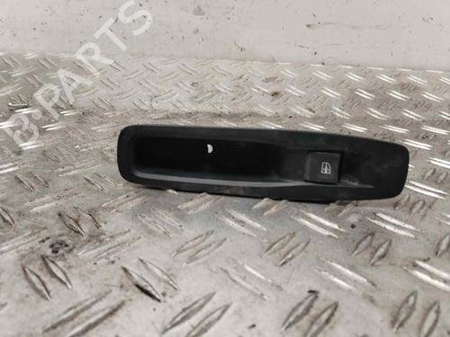Used Left rear window switch RENAULT MEGANE IV Hatchback (B9A/M/N_) [2015-2025]  22612235